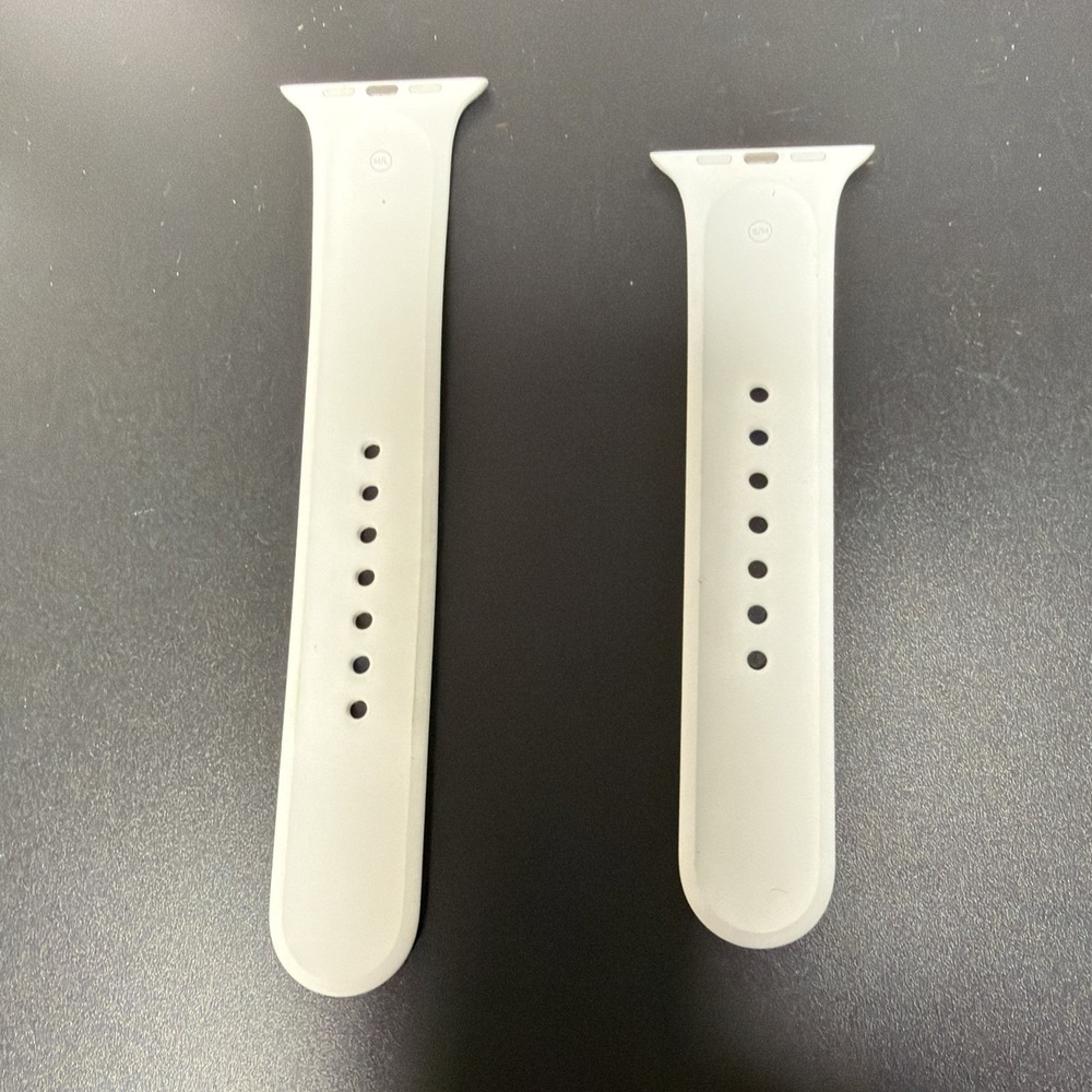 Set Of 2 Genuine Apple 38/40 mm White Watch Band - M/L  & S/M‎ Band Side Only